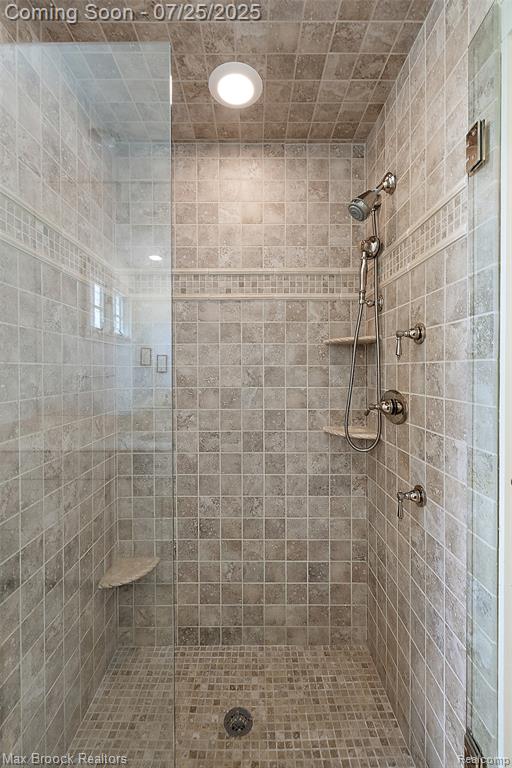 72 Lone Pine Road, Bloomfield Hills, MI 48304 — Photo 28