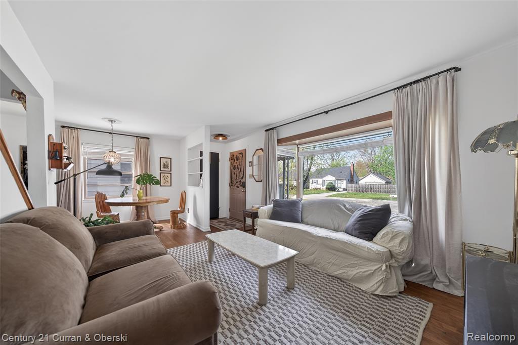 725 S Manitou Avenue, Clawson, MI — Photo 14