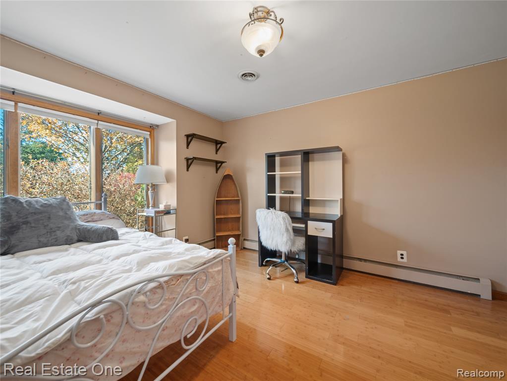9755 Annabelle Court, South Lyon, MI 48178 — Photo 14
