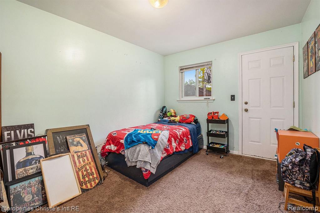 8458 FRANCINE Street, Warren, MI 48093 — Photo 12