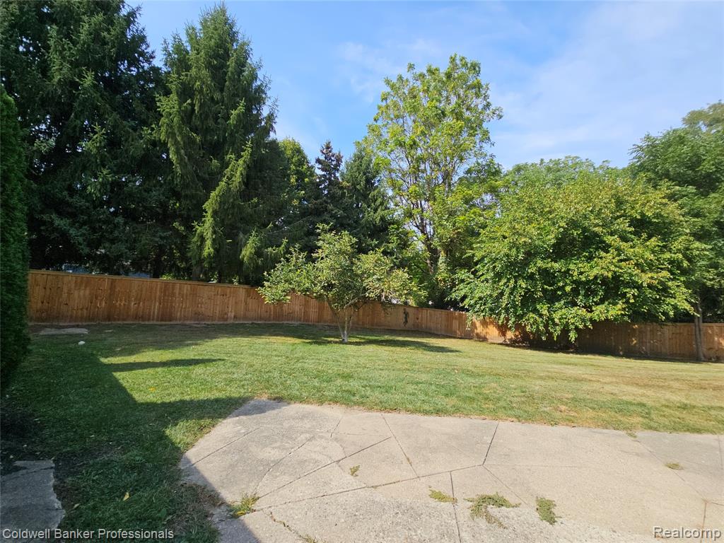 58540 Grand River Avenue, New Hudson, MI 48165 — Photo 52