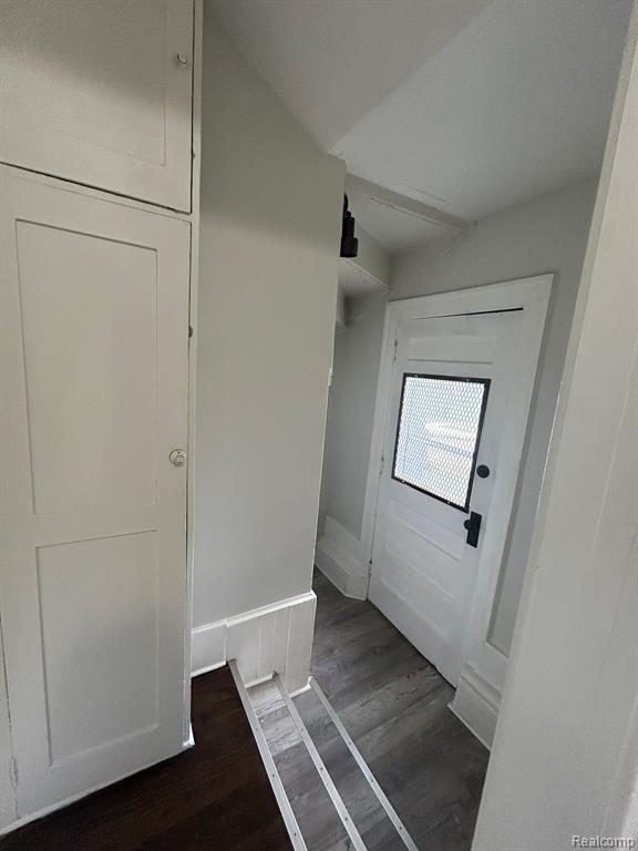 425 W Iroquois Road, Pontiac, MI 48341 — Photo 17
