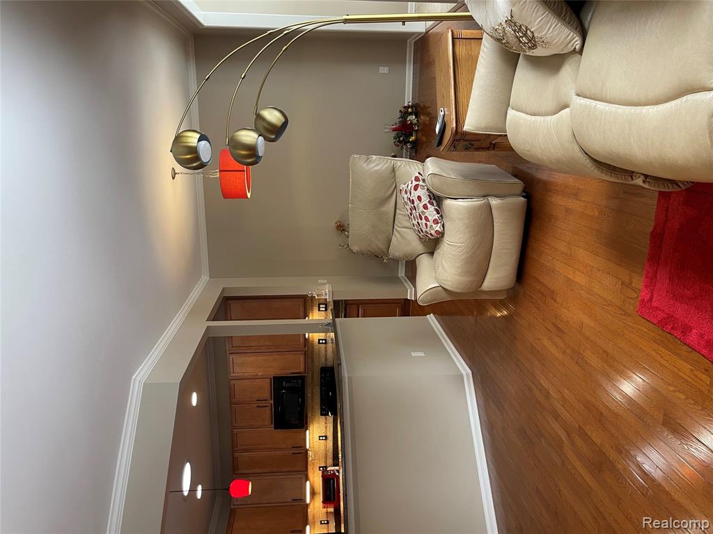 26530 Higgins Way, Brownstown, MI 48134 — Photo 9