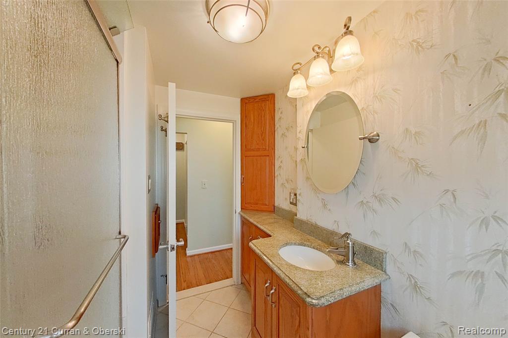 688 New Hampshire Avenue, Marysville, MI 48040 — Photo 35