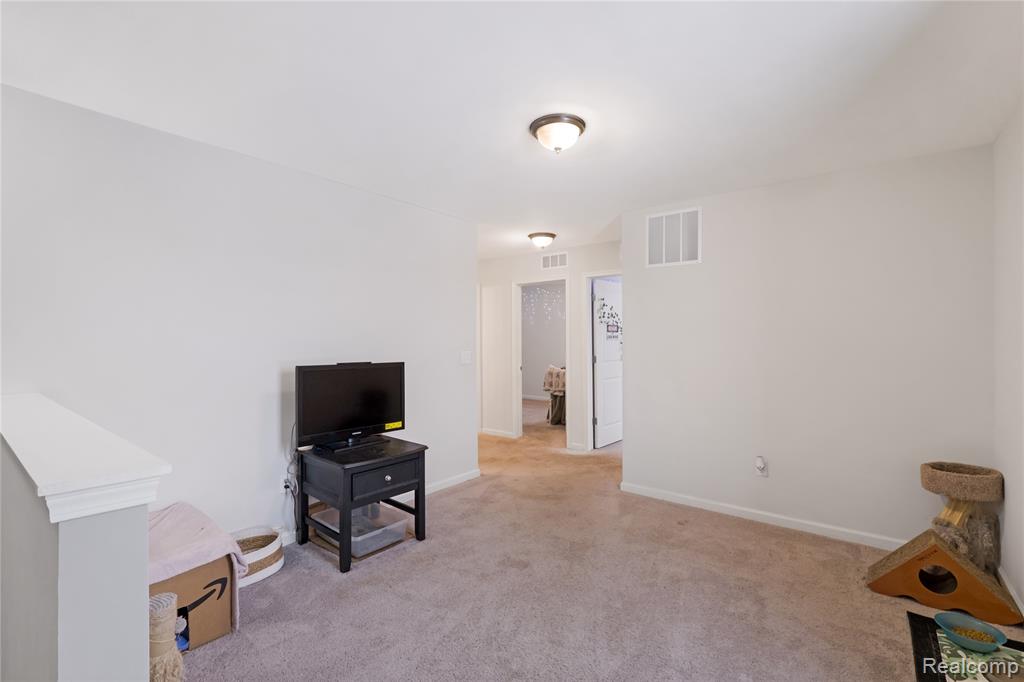 6062 Crooked River Drive, Swartz Creek, MI 48473 — Photo 14