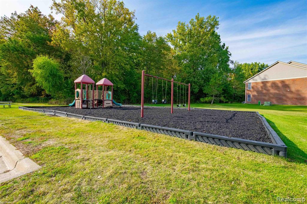 51817 Lionel Lane, Chesterfield, MI — Photo 19