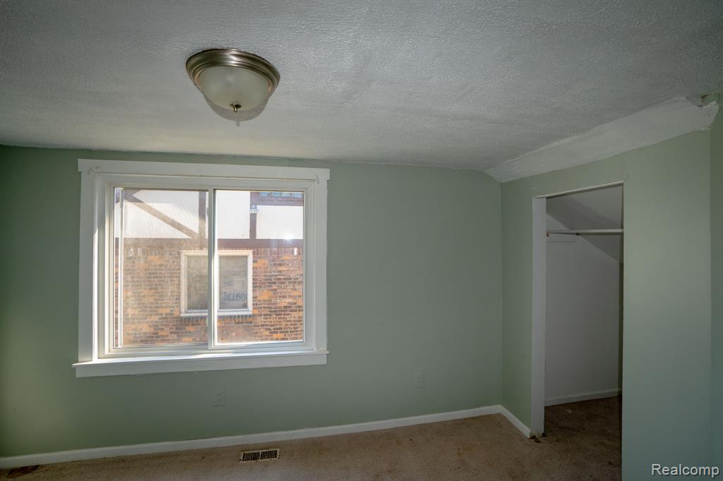 5266 Three Mile Drive, Detroit, MI 48224 — Photo 15