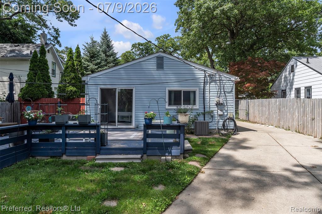 845 W Marshall Street, Ferndale, MI 48220 — Photo 34