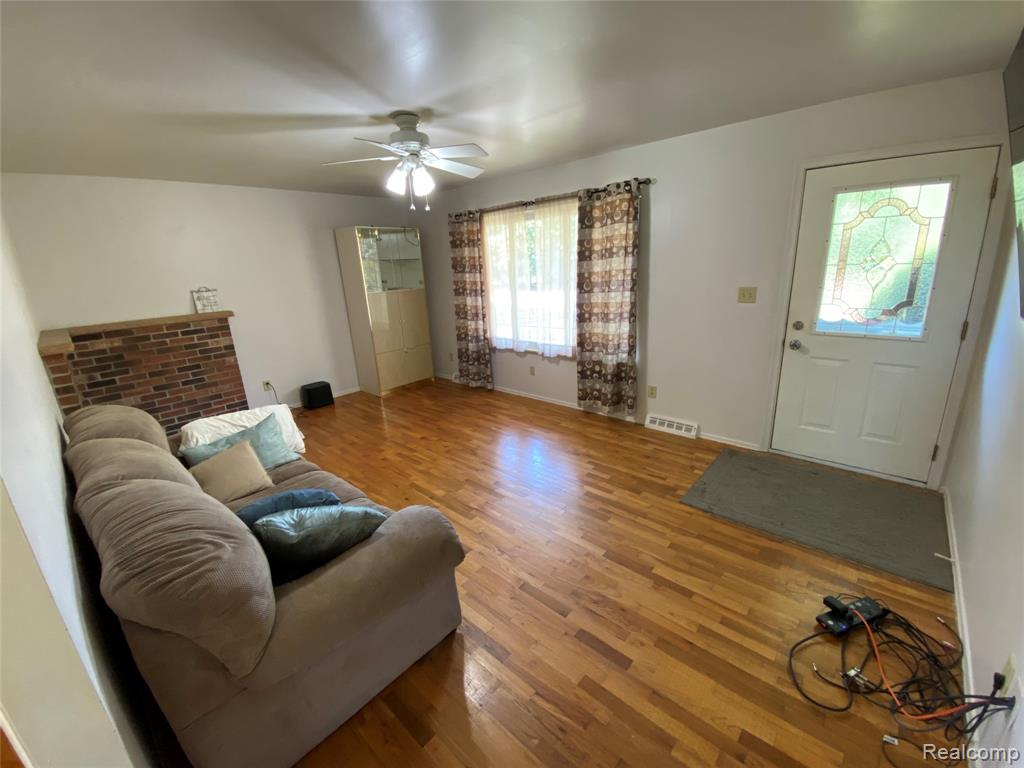 6317 2nd Street, Mayville Vlg, MI 48744 — Photo 11