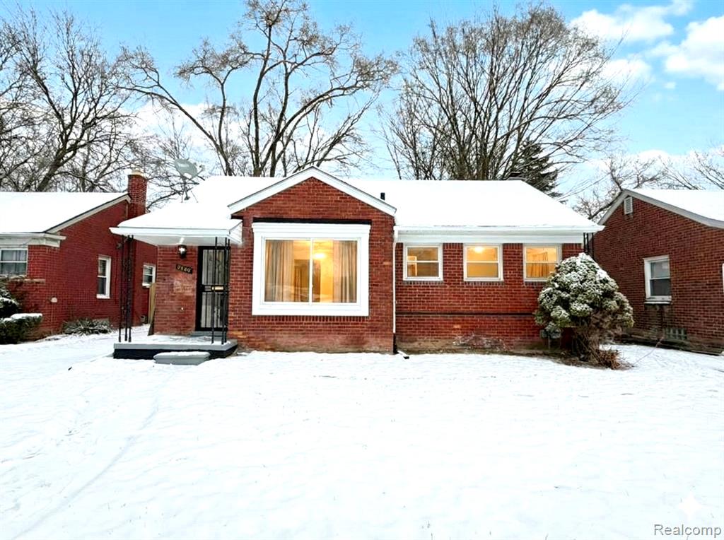 9550 Heyden Street, Detroit, MI 48228