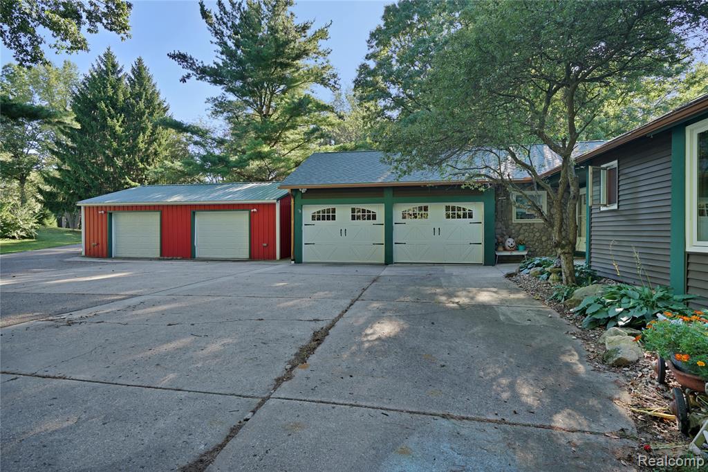 3738 Winterwood Drive - Photo 3