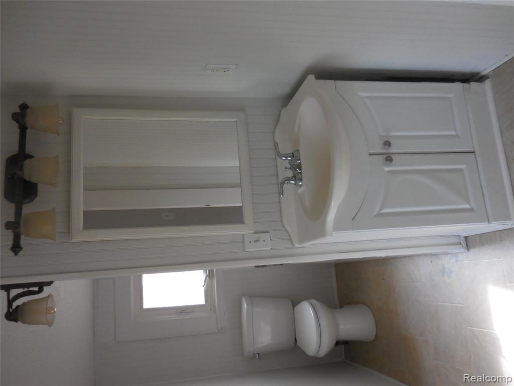 515 Skinner, Highland, MI — Photo 13