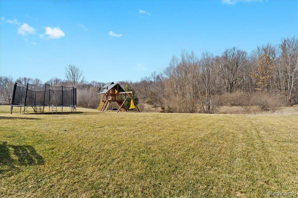 10681 BOULDERCREST Drive, South Lyon, MI 48178 — Photo 51