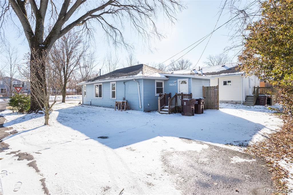 5697 Venice Road, Newport, MI 48166 — Photo 30