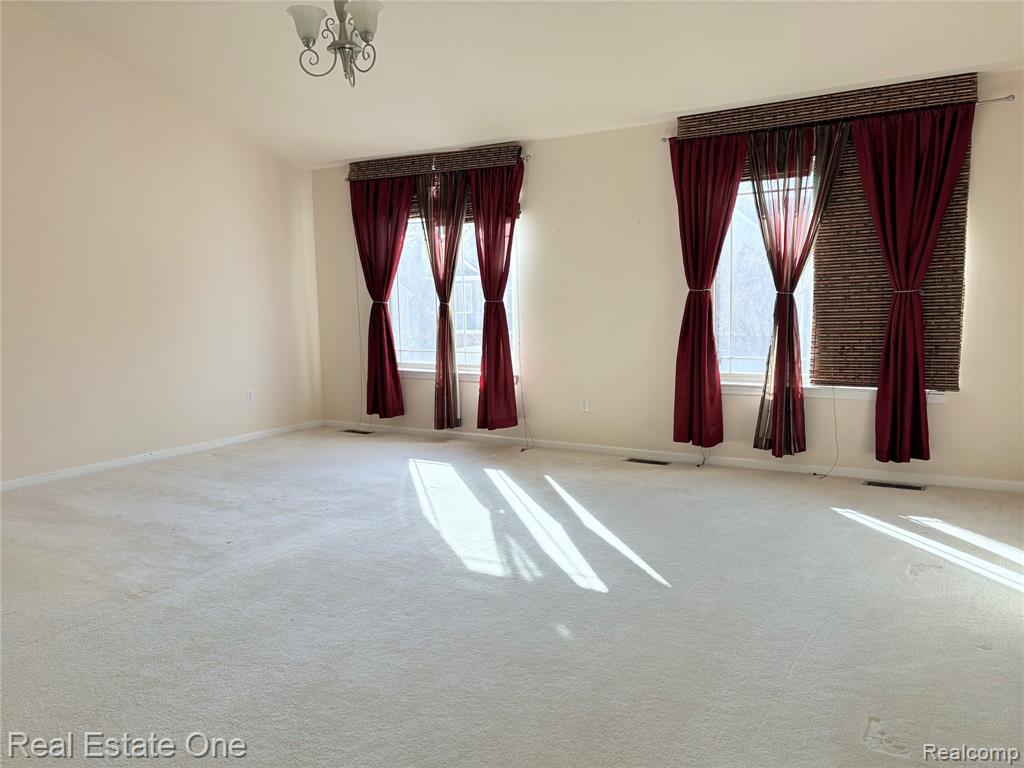 6178 Elarz Drive, Troy, MI 48085 — Photo 12