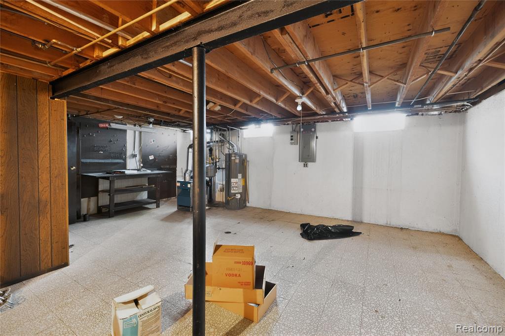 8236 Burning Bush Road, Grosse Ile, MI 48138 — Photo 31