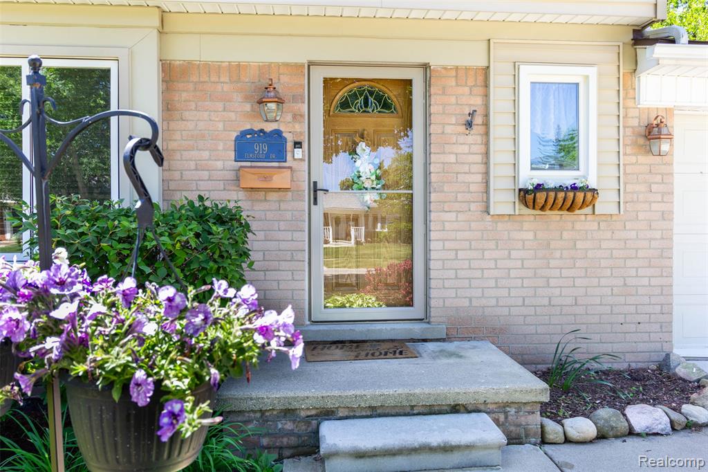 919 Elmsford Drive, Clawson, MI — Photo 4