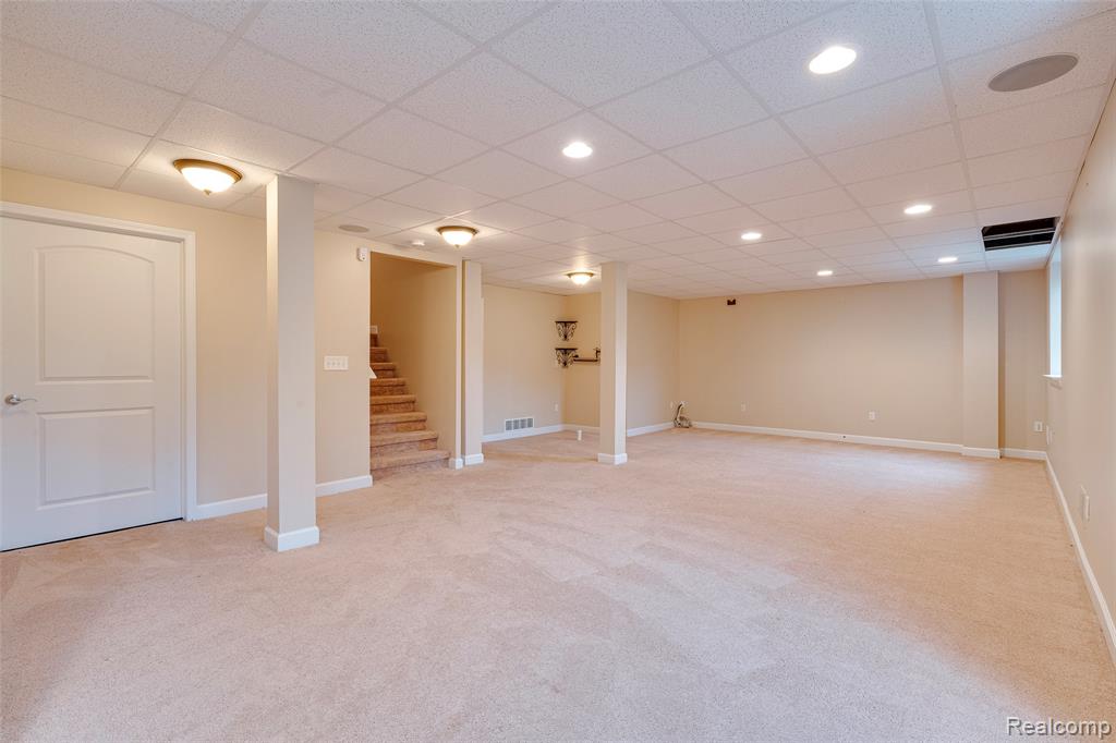 51921 Red Cedar ct, South Lyon, MI 48178 — Photo 68