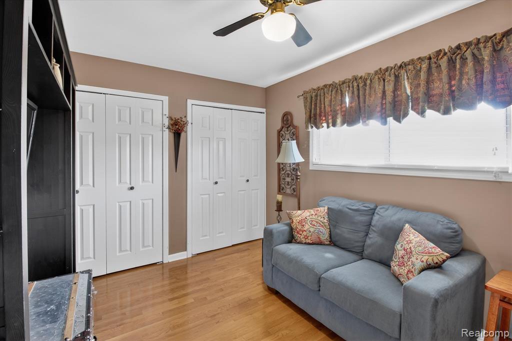 15715 Exeter Court, Fraser, MI 48026 — Photo 18