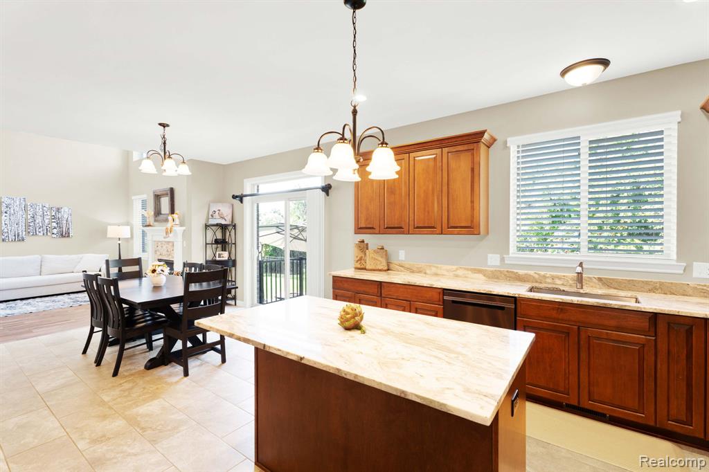 50093 Oakbrooke Drive, New Baltimore, MI 48047 — Photo 28