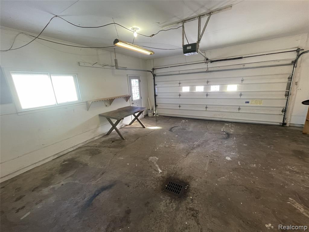 980 Indiana Avenue, Marysville, MI 48040 — Photo 16