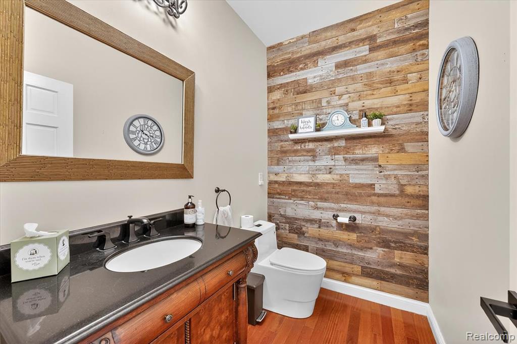 90 Creekwood Drive, Lake Orion, MI 48362 — Photo 19
