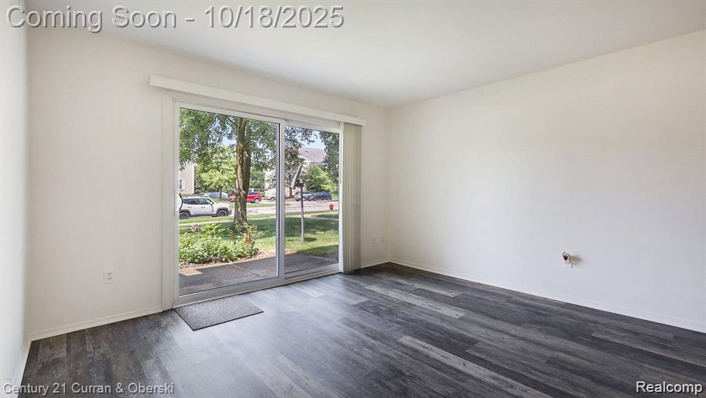 833 BLOOMFIELD VILLAGE Boulevard, A, Auburn Hills, MI 48326 — Photo 5
