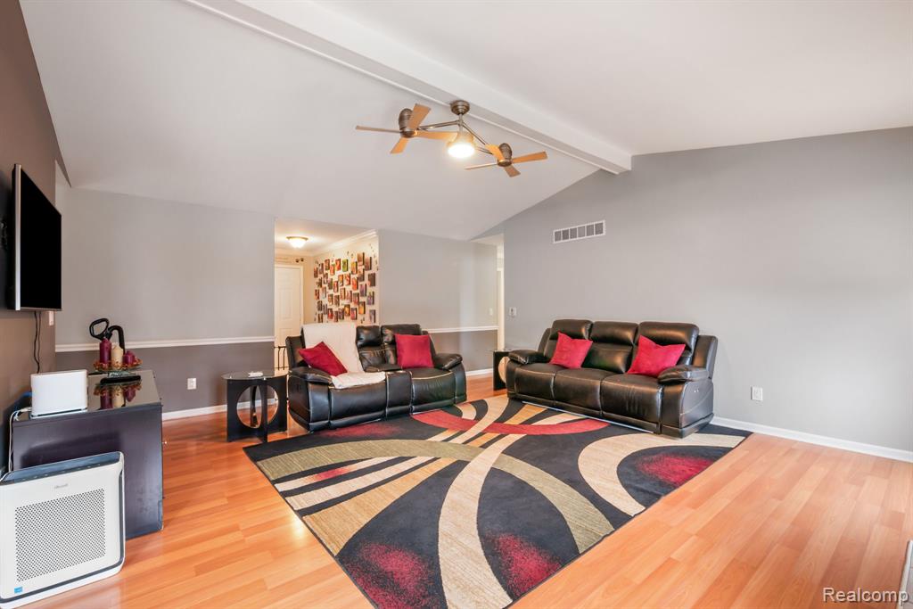 49248 Berkshire Drive, Chesterfield, MI 48047 — Photo 17