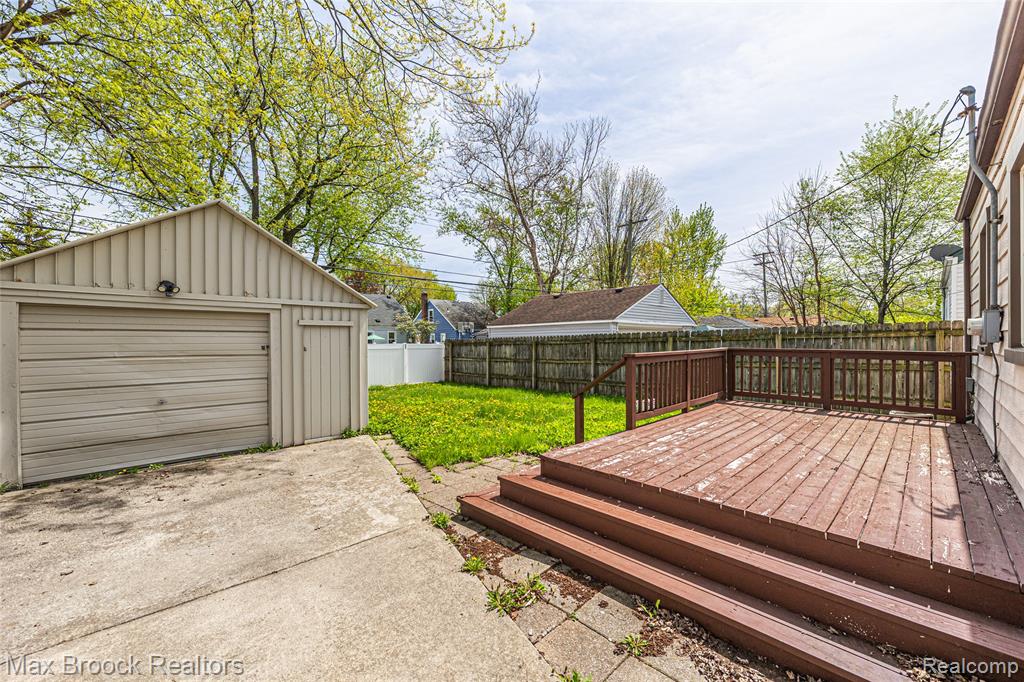 3012 GREENFIELD Road, Berkley, MI 48072 — Photo 16