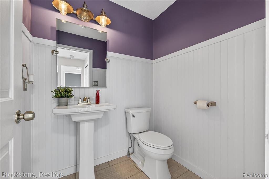 1980 Oakville Waltz Road, New Boston, MI 48164 — Photo 16
