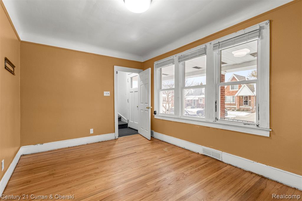 6559 Barrie Street, Dearborn, MI, 48126