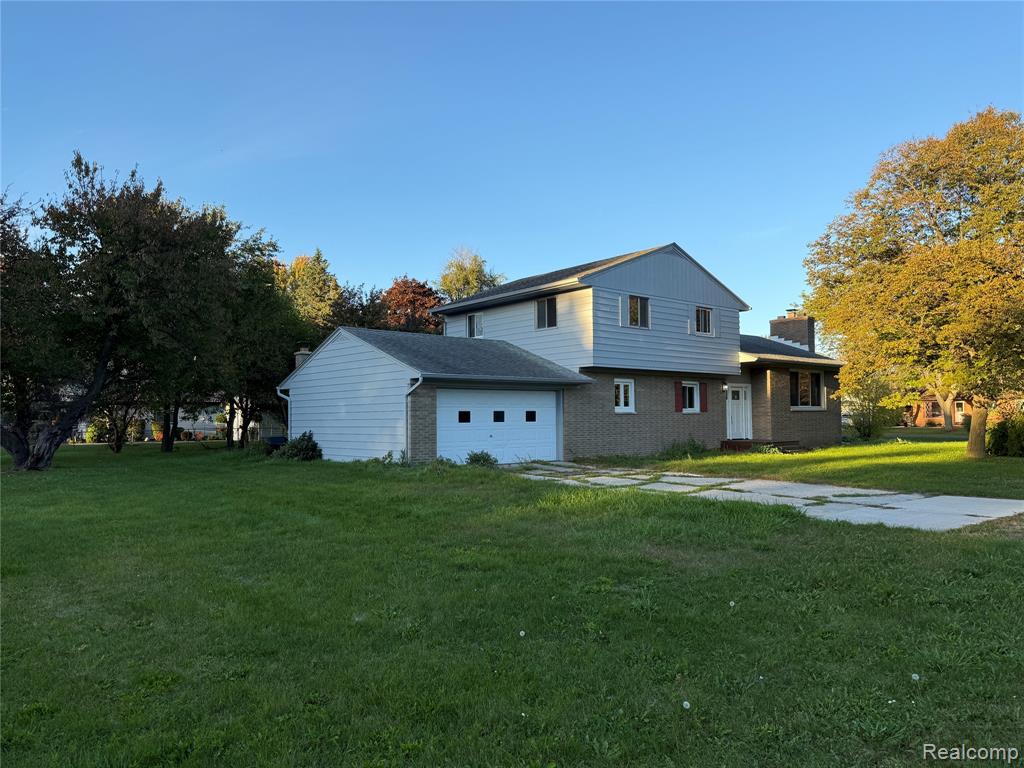 3306 Burlington Drive, Saginaw, MI 48601 — Photo 32