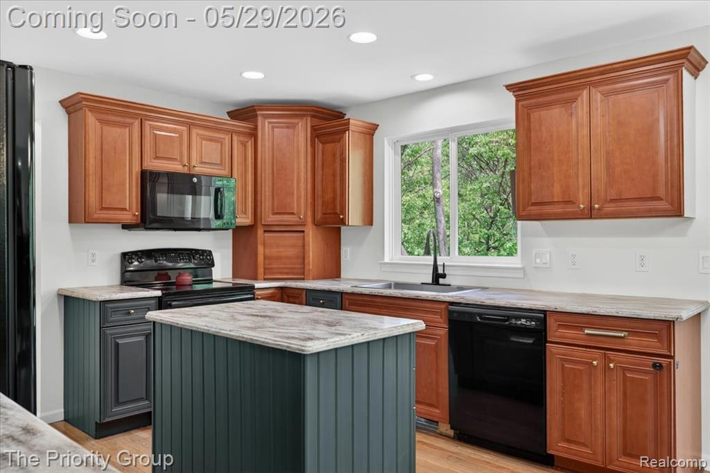 517 Deer Valley Road, Holly, MI 48442 — Photo 10