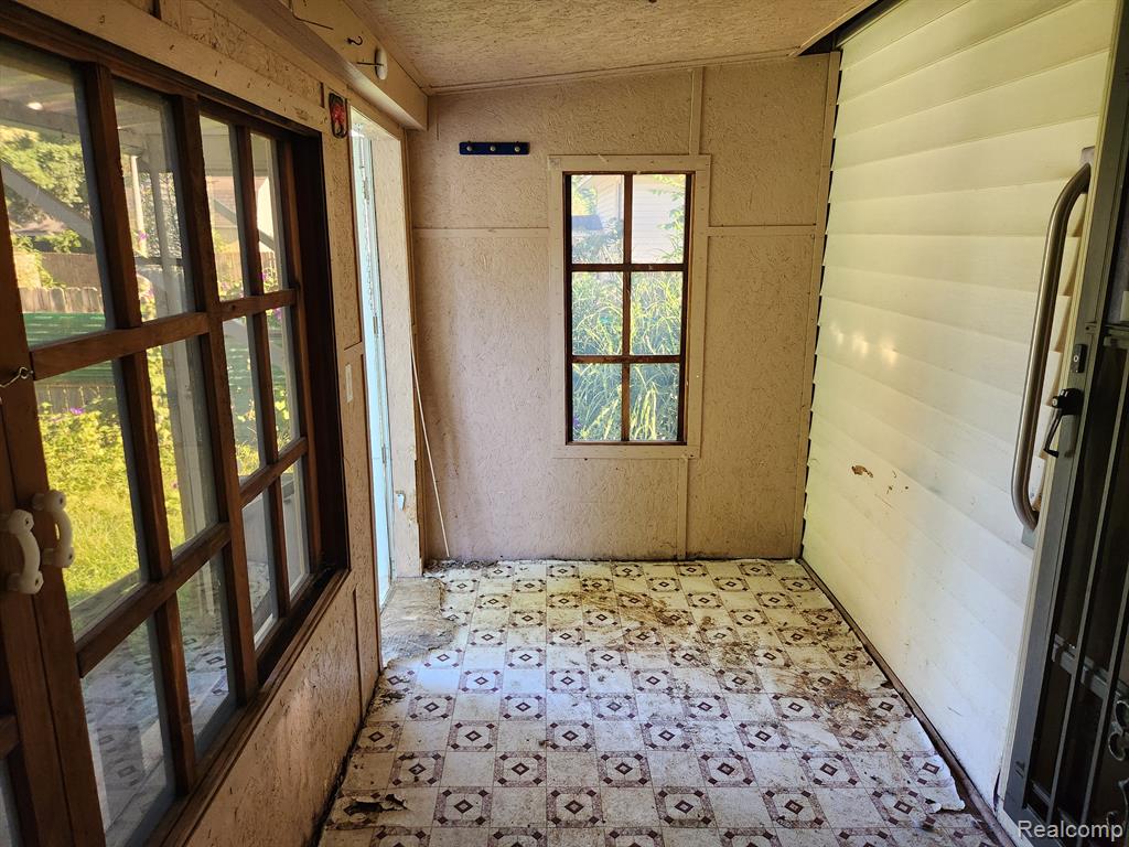 315 MCOMBER Street, Dowagiac, MI 49047 — Photo 27