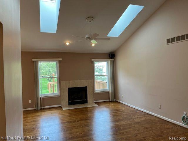 395 WOODVALE Drive, Walled Lake, MI 48390 — Photo 4