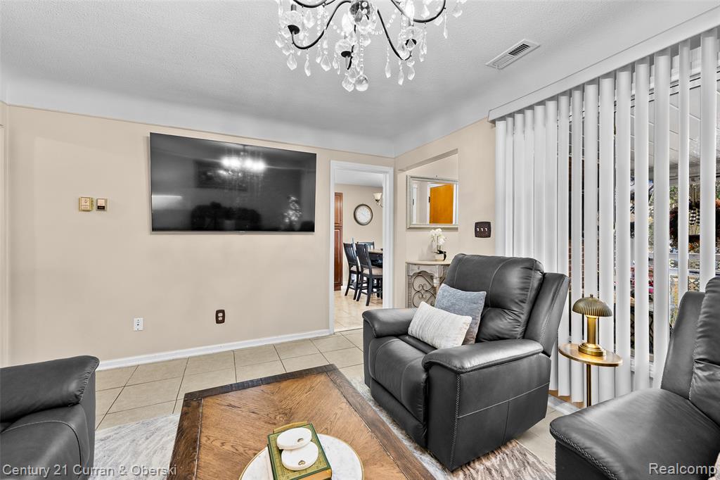 5741 Hubbell Street, Dearborn Heights, MI 48127 — Photo 8