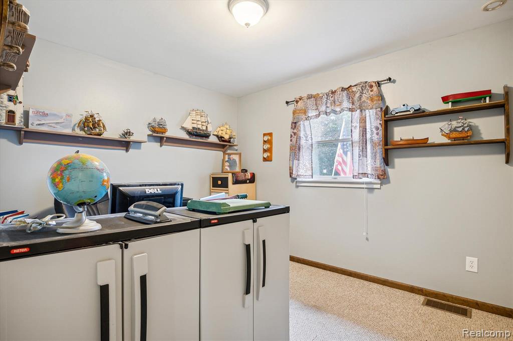 9940 MARTZ Road, Ypsilanti, MI 48197 — Photo 28
