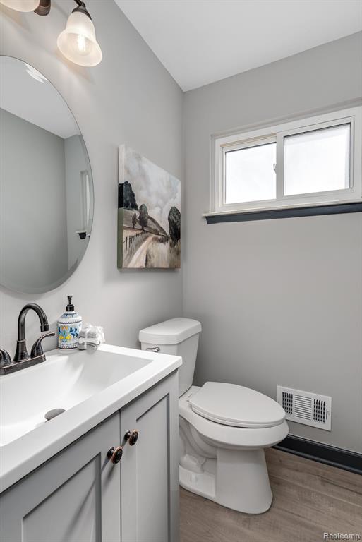 40621 RINALDI Drive, Sterling Heights, MI 48313 — Photo 20