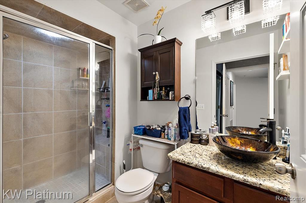 45519 Hidden View Court, Utica, MI 48315 — Photo 24