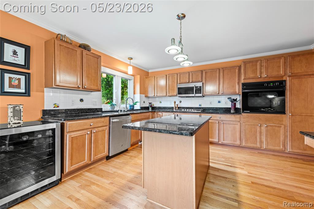 51013 W Hills Drive, Plymouth, MI 48170 — Photo 17