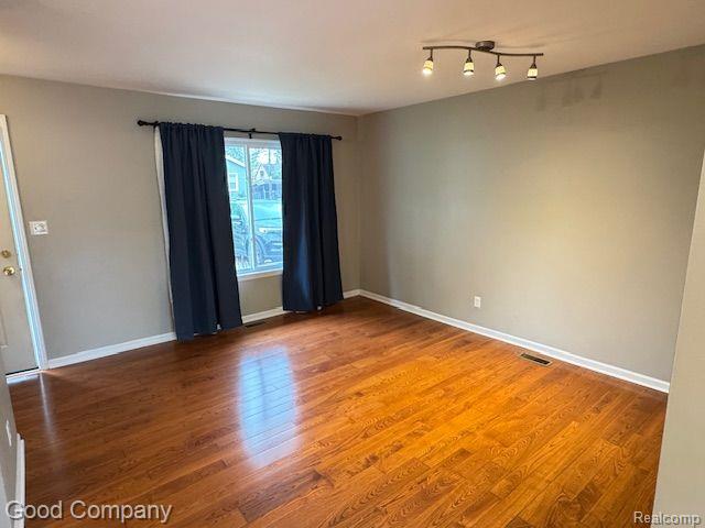823 ETOWAH Avenue, Royal Oak, MI 48067 — Photo 7