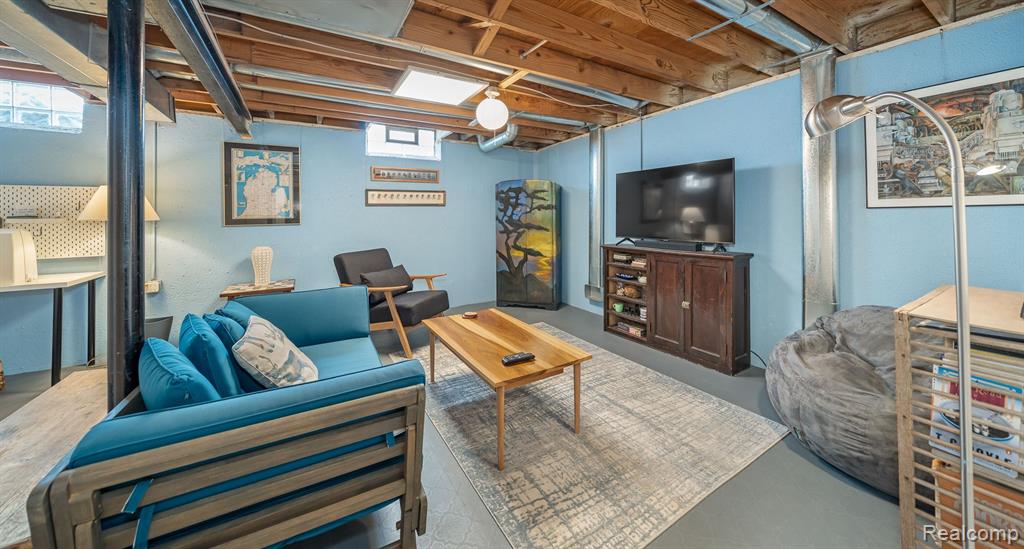 1901 WICKHAM Street, Royal Oak, MI 48073 — Photo 15