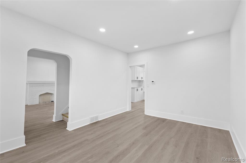 7722 Miller Road, Dearborn, MI 48126 — Photo 15