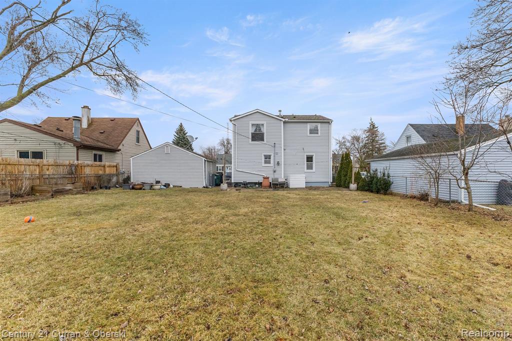 4615 MANDALAY Avenue, Royal Oak, MI 48073 — Photo 39