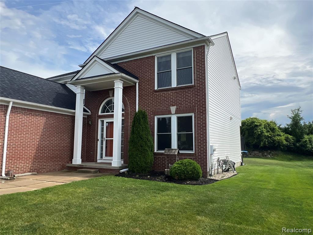 7753 Turrillium Lane, Waterford, MI 48327 — Photo 28