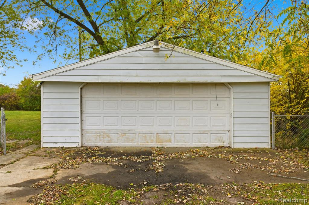 8844 Weldwood Drive, Monroe, MI 48162 — Photo 14