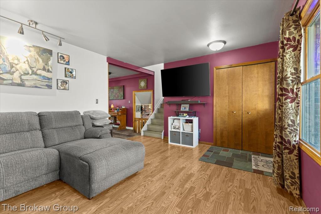 10490 Green Road, Goodrich Vlg, MI — Photo 13