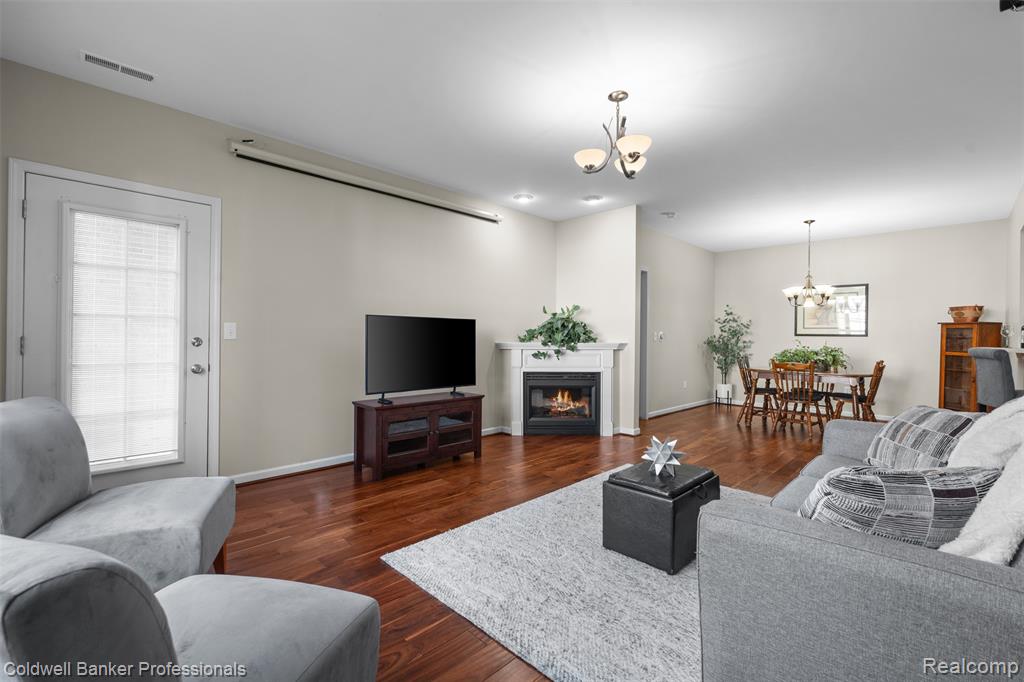 21105 Chesapeake Circle, 243, Walled Lake, MI 48390 — Photo 8