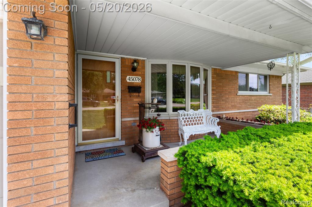45078 Vanker Avenue, Utica, MI 48317 — Photo 7