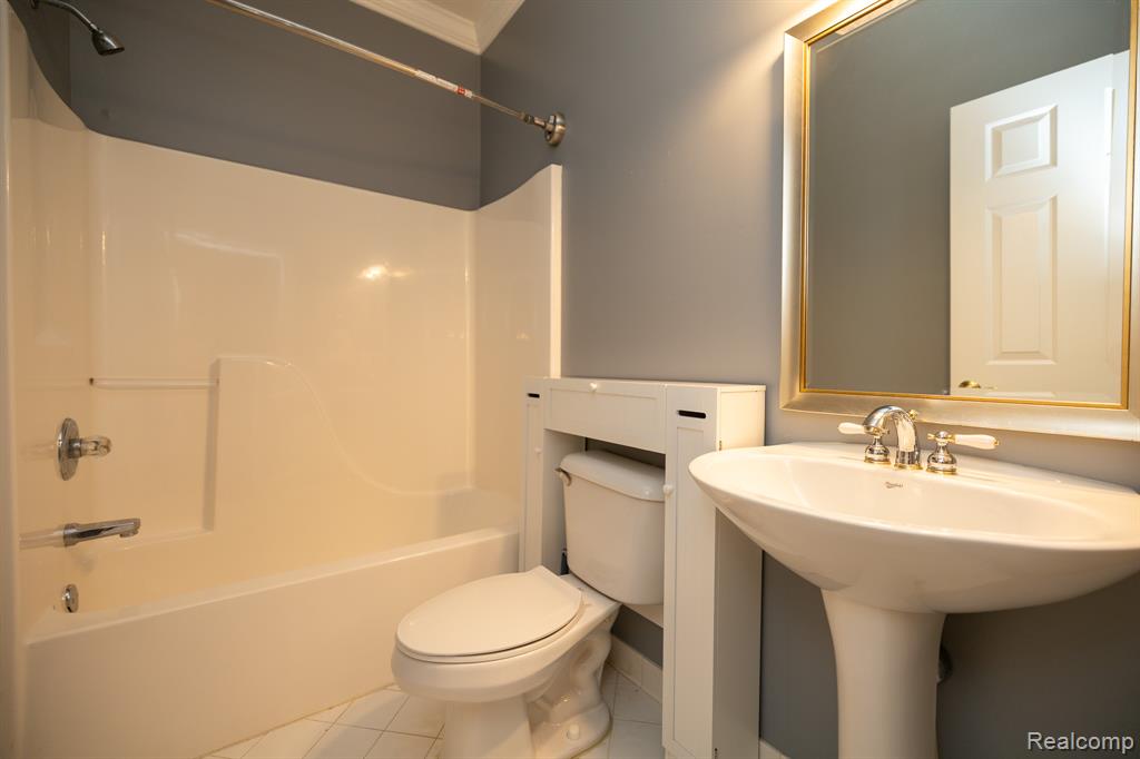 7185 Elderwood Circle, Clarkston, MI — Photo 26